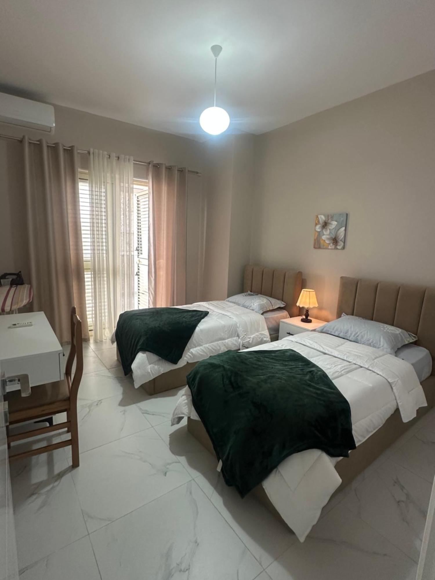 Appartement Roy Iii ,new Location