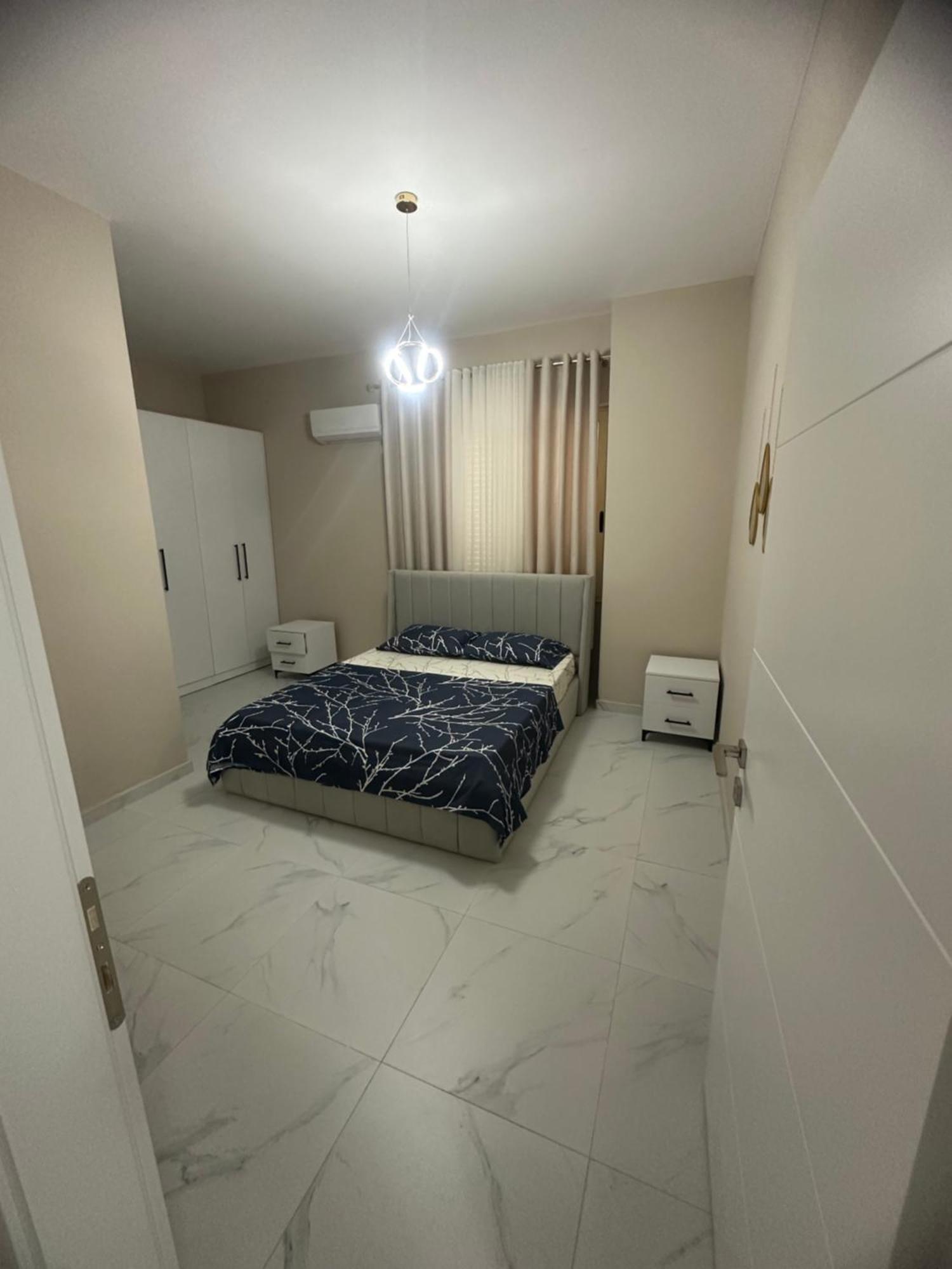 Roy Iii ,new Location Apartment