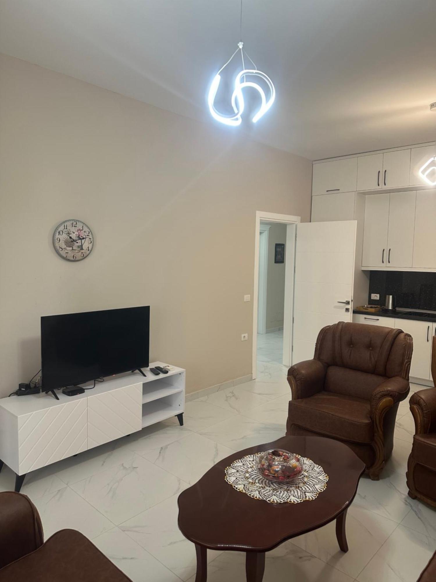 Roy Iii ,new Location * Durrës